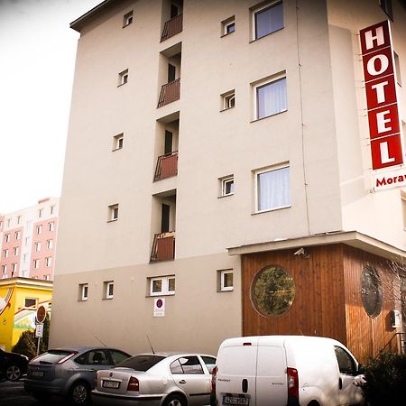 Hotel Morava Uherské Hradiště エクステリア 写真