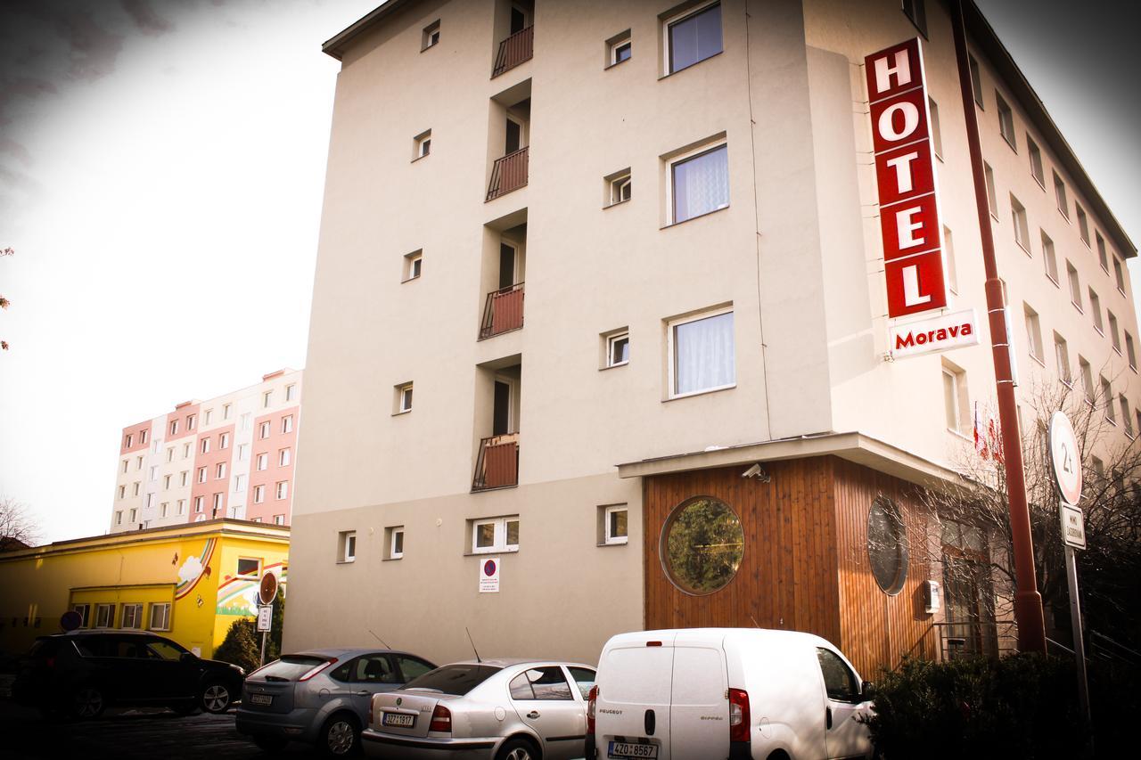 Hotel Morava Uherské Hradiště エクステリア 写真